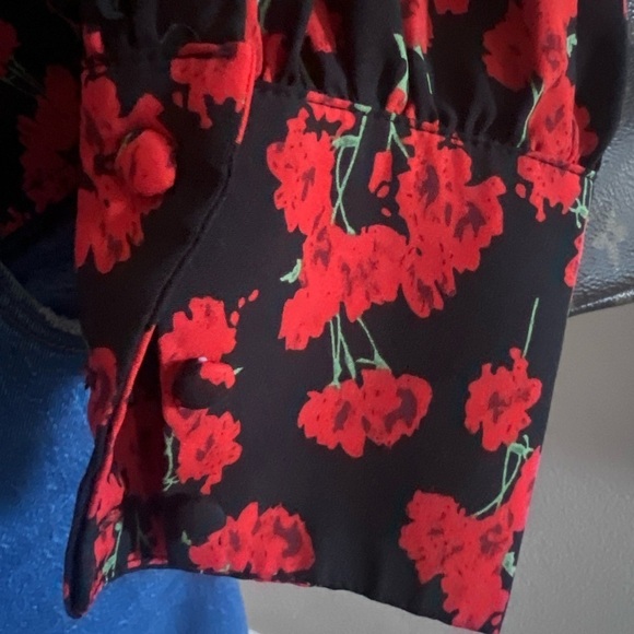 GLAMOROUS fitted button front blouse - Picture 8 of 12